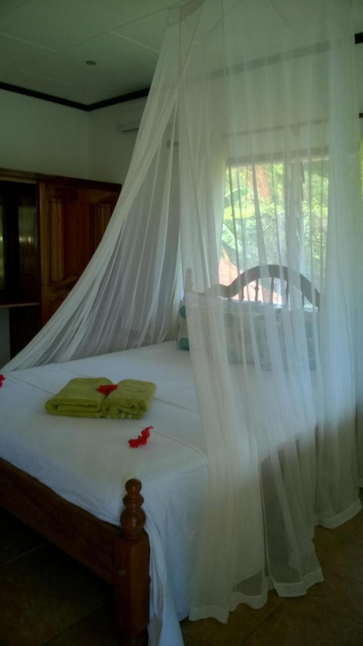 La Bel Zilwaz Guesthouse La Digue Exterior photo